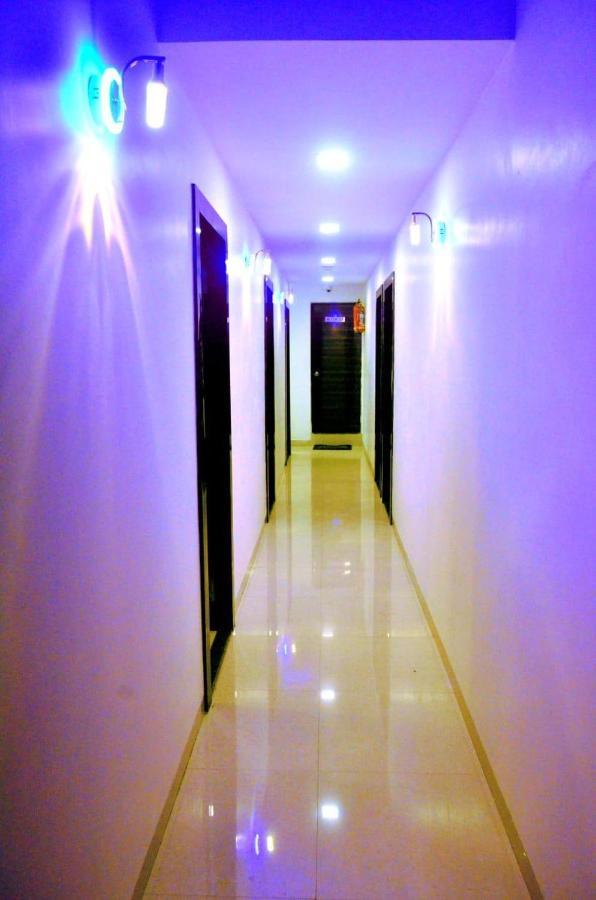 The Best Hotel ムンバイ エクステリア 写真
