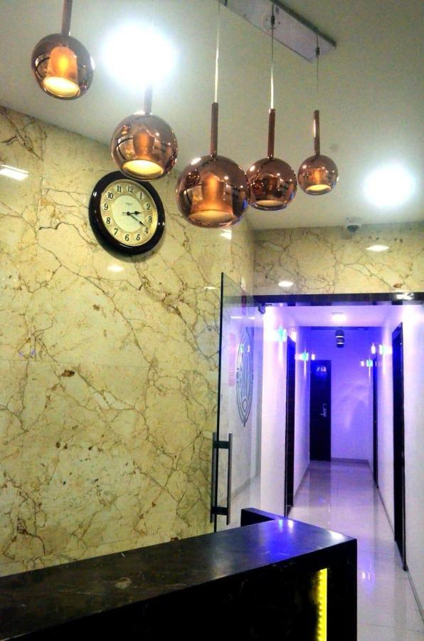 The Best Hotel ムンバイ エクステリア 写真